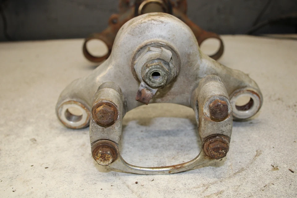 1969 Honda CB175 Super Sport FRONT FORKS CLAMP TRIPLE TREE STEM K7-4912.VI - Image 2 of 4