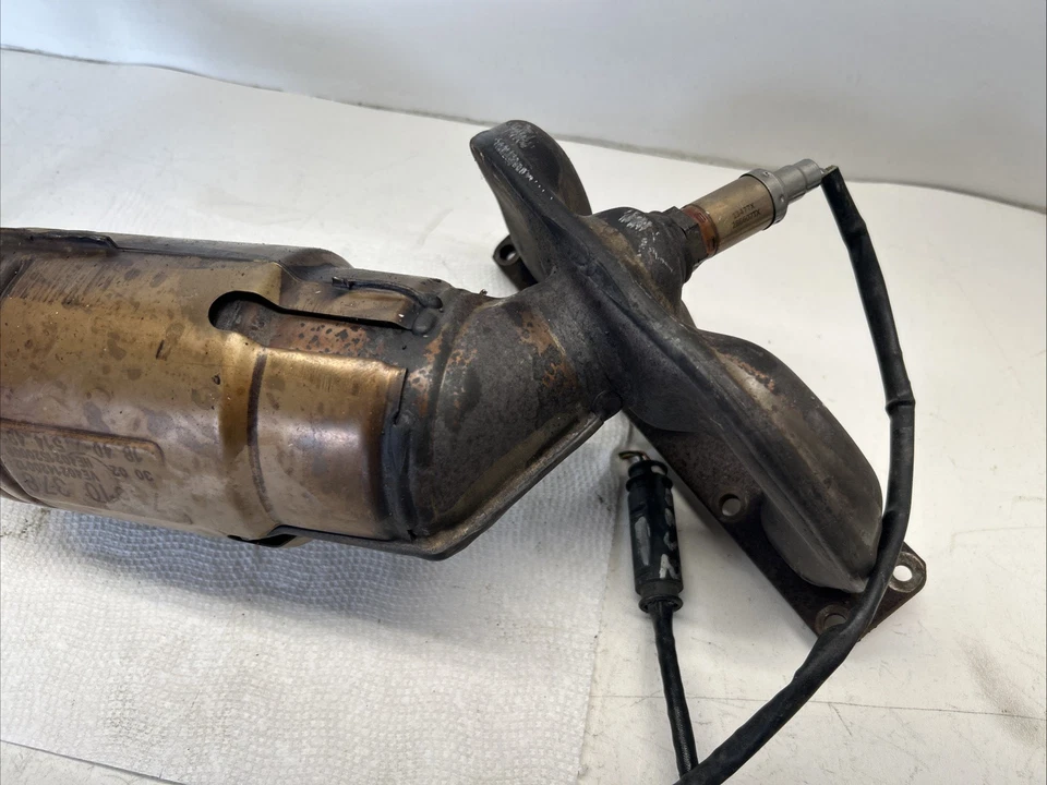 OEM COLECTOR DE ESCAPE TRASERO DERECHO BMW Z4 2003 2004 2005 3,0 L 7510378 Foto 2 de 4