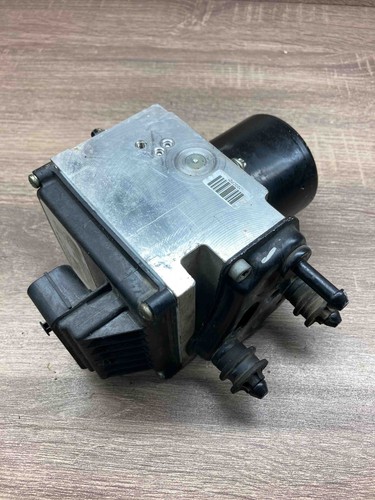3C0614109N 16705904 VW Passat B6 3C ABS PUMP Hydraulic Block 16705704 F TRW - Picture 2 of 7
