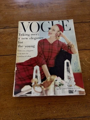 VOGUE MAGAZINE AUGUST 1957, AMERICAN EDITION. pre-owned - Image 1 of 4