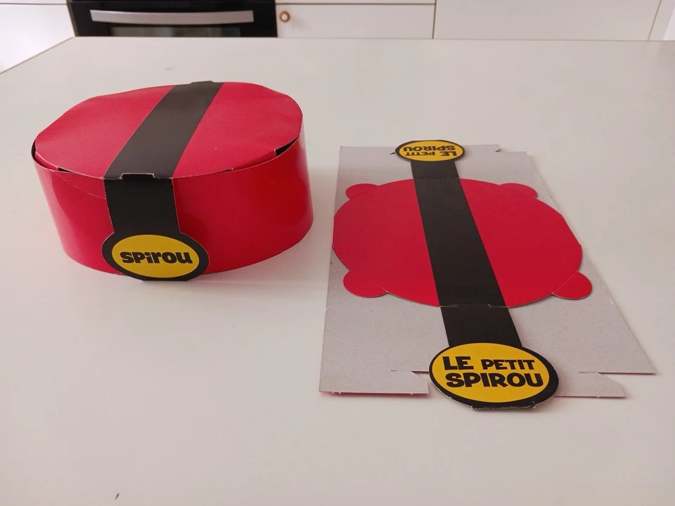 2 CHAPEAUX DE SPIROU : PETIT SPIROU ET SPIROU  - Photo 1/1
