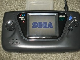 Sega Game Gear Set: Console, TV Tuner, Case, Battery Pack, Power Supply, 2 Games