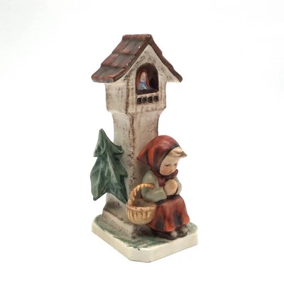Figurine bourdon Goebel fille avec croix de chemin n°84/0 porcelaine au bord ... - Photo 1/4