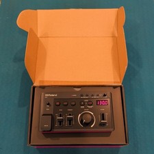 Roland E 4 Voice Tweaker Vocal Effects Proces...