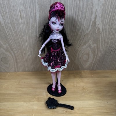 Monster High Doll 2011 Sweet 1600 Draculaura Mattel W9189