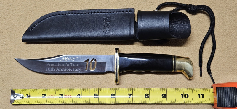 Buck# 119 President's Tour 10th Anniversary Limited Edition Knife Signed.