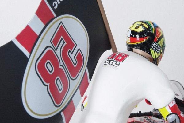 ミニチャンプス　PMA Ducati Valentino Rossi Minichamps Ducati Desmosedici GP11.2 Valentino Rossi 2011