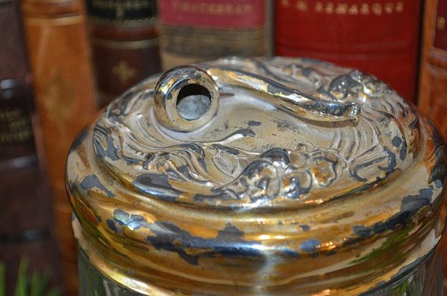 Antiguo frasco de tabaco Art Nouveau figurativo pipa en tapa vidrio cortado Apollo Silver Co - Imagen 6 de 9