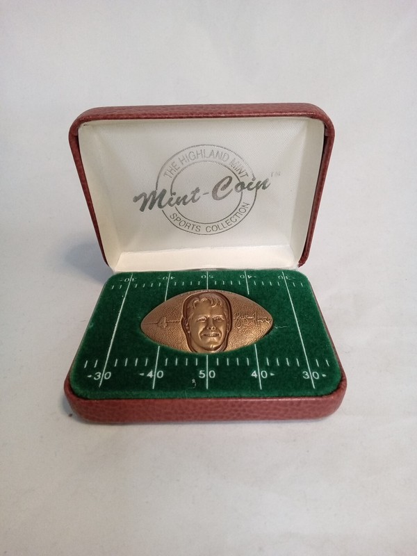 BRETT FAVRE BRONZE COIN THE HIGHLAND MINT LIMITED EDITION GREEN BAY PACKERS