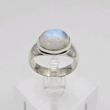 Sterling Silver Vintage Cabochon Moonstone Ring Size 8