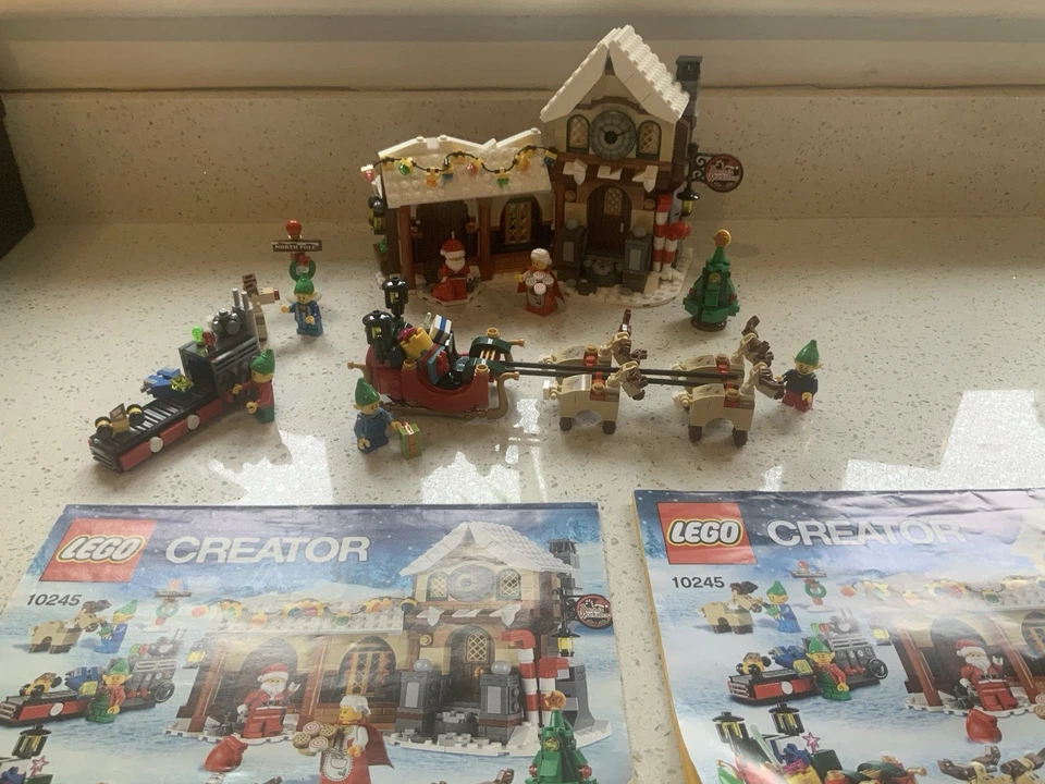 LEGO 10245 Santa's Workshop, photo 1 of 5
