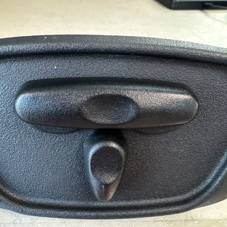 2012 Mitsubishi GALANT Driver Side Power Seat Switch Left Control Button Foto 2 de 4