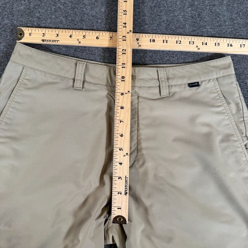 Travis Mathew Golfshorts Herren 32 khaki 10" Performance Stretch flache Vorderseite - Bild 4 von 14