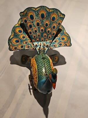 Vintage Tin Litho Wind-up Proud Peacock Alps Japan free shipping