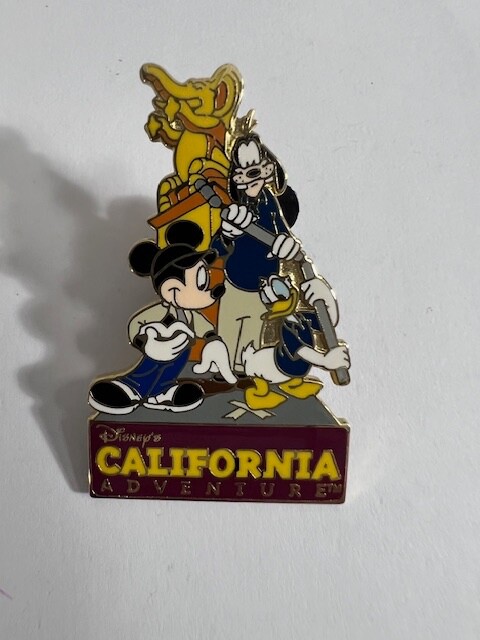 Disney California Adventure Production Crew Mickey Donald Goofy Trading Pin (E6)