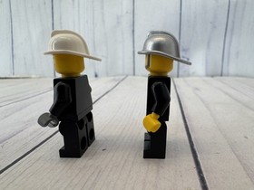 Lego City: Fire Truck (7239) Complete Retired Set W/ Instructions No Box