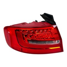 Rückleuchte LED links außen Rücklicht Audi A4 Limousine 8K Facelift 8K5945095AC