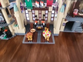 LEGO Harry Potter: Hogwarts Castle 4842 + Knights BUS 4866 Minifigures