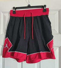 NWT Air Jordan Women's Diamond Basketball Shorts Size Small DZ3352-010