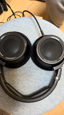 Neumann NDH 30 Open Back Studio Monitoring Headphones - Black