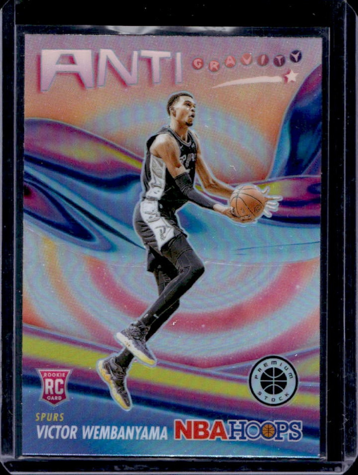 2023-24 Hoops Premium Stock Victor Wembanyama Anti Gravity RC Silver Prizm #5