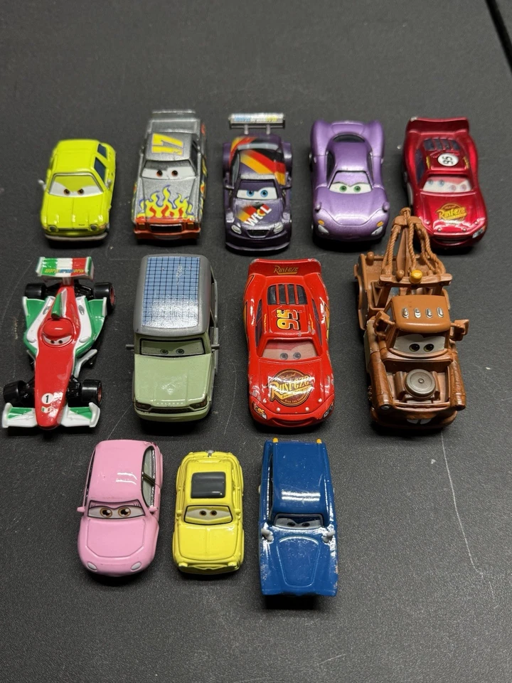 Лот из 12 литых и пластиковых игрушечных машинок Disney/Pixar Cars из фильма - Изображение 2 из 4