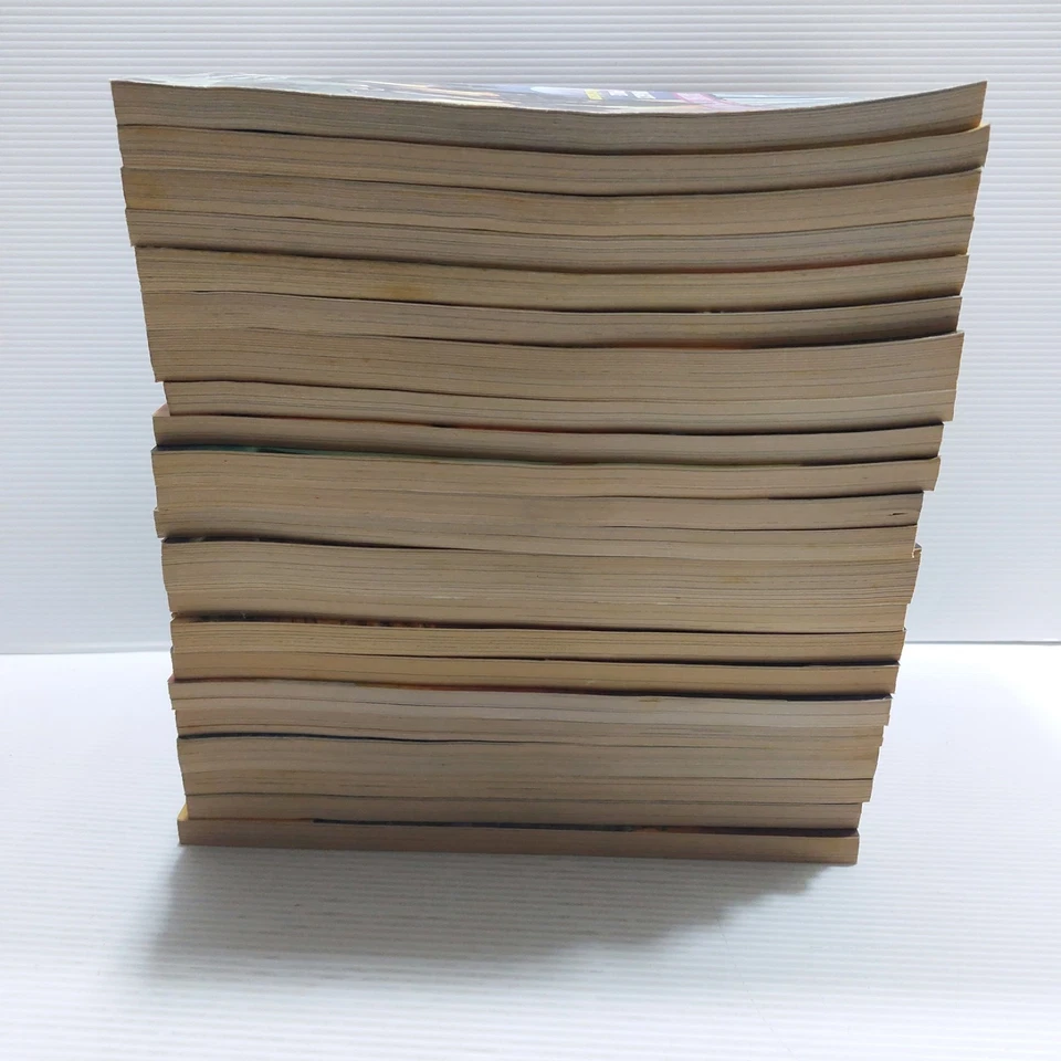 Analog Science Fiction and Fact Magazine Bundle Lot x 22 2000-2001 - Image 4 of 4