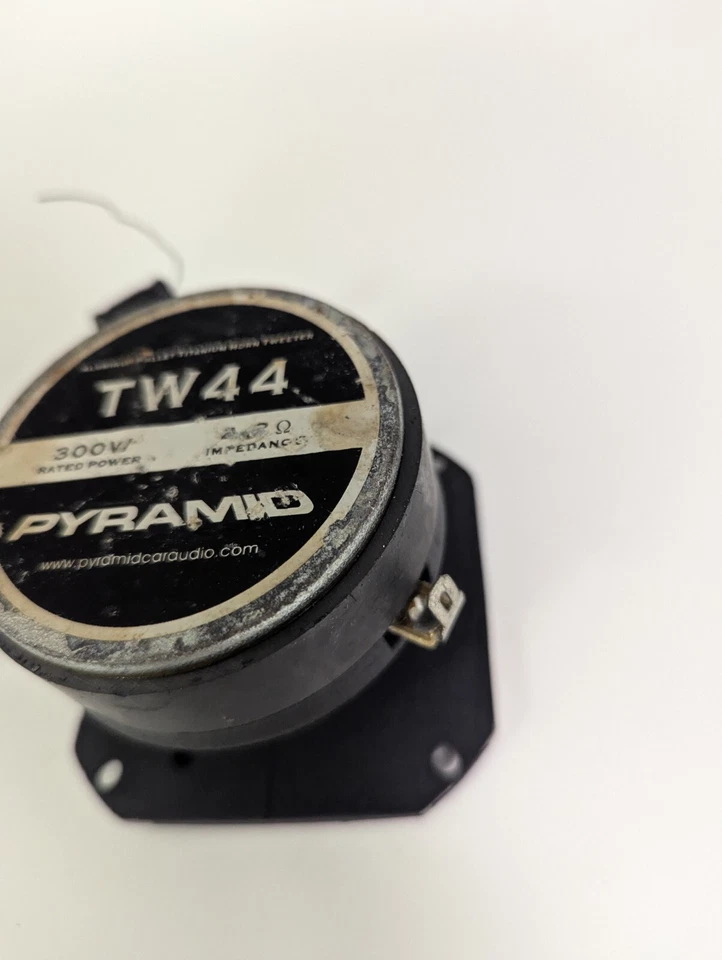 Tweeter de bala de titanio de aluminio fundido a presión piramidal modelo TW44, probado, funciona Foto 3 de 4