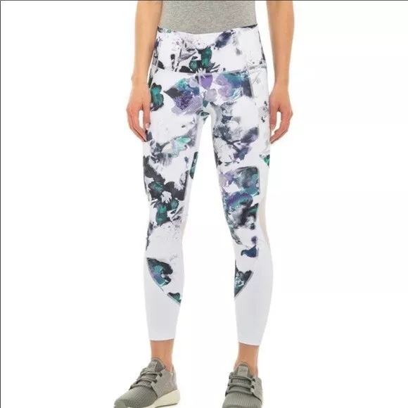 APANA Floral Print Yoga Pants-Leggings w/Side Pockets & Mesh Detail,  Sz.Large