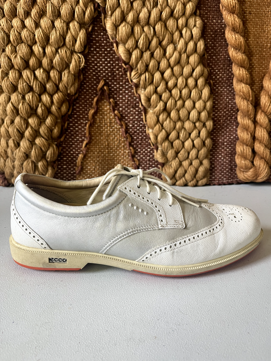 Ecco Womens Tour Hybrid Wing Tip Spikeless Golf Shoe Silver Sz 40 US