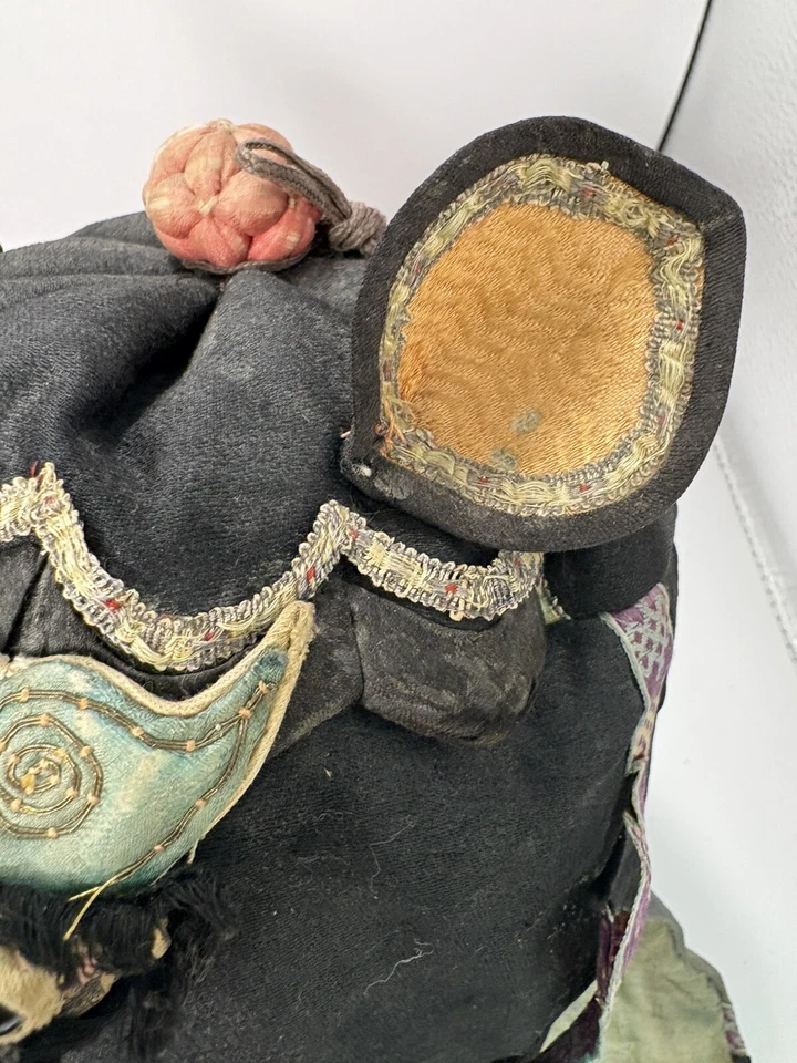 Antiguo sombrero chino hecho a mano bordado seda niño tigre rata dinastía Qing Foto 4 de 4