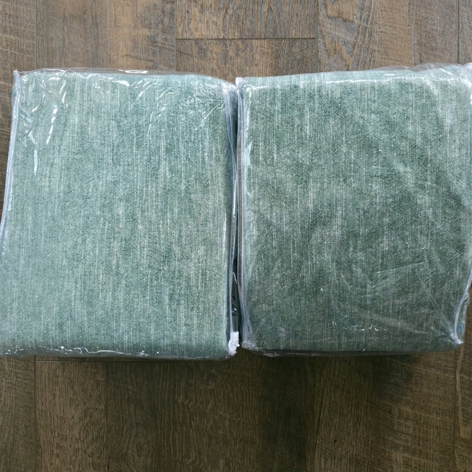 Pottery Barn Kids Evelyn Linen Blackout Curtains 44x84 Hunter Green New set of 2 - Image 2 of 3