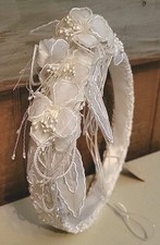 Vtg 1950s Wedding White Floral Leaves Beads Headband 7" Circumference Canada