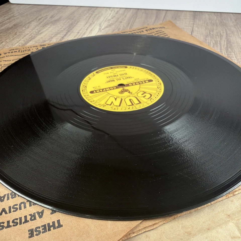 RARE 1954 1st ED 10" Shellac "THAT'S ALL RIGHT" Elvis Presley 78 SUN Records 209 - Image 4 of 4