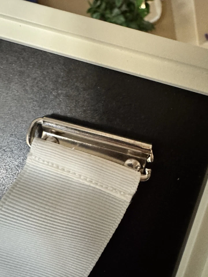 Cinta para marco de fotos Pottery Barn Kids Gallery colgar blanca, azul mate 4x6 8x10 nueva en caja Foto 4 de 4