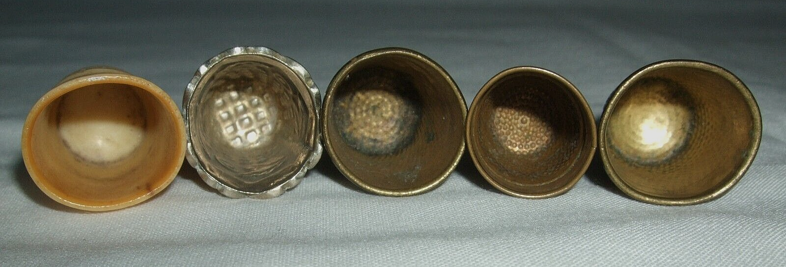 COLLECTION OF 5 VINTAGE SEWING THIMBLES eBay