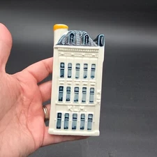 KLM Blue Delft BOLS House #75 The Hague Empty Bottle Holland