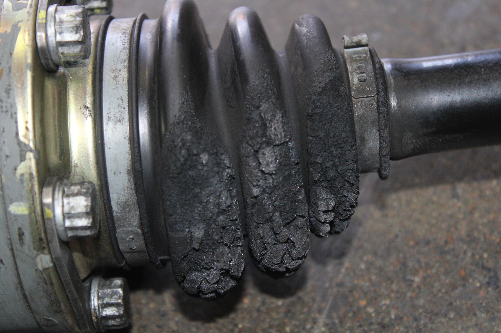 Ferrari 575, Axle Shaft, Burn Dmg, Used, P/N 183257