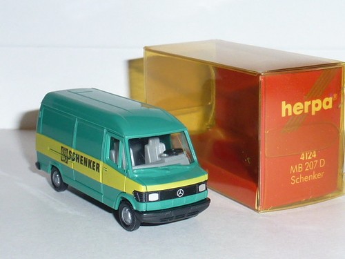 0280-Herpa Mercedes Benz 207D Schenker    1/87 | Zustand: Usado
