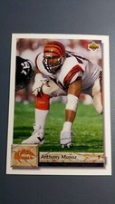 ANTHONY MUNOZ 1992 UPPER DECK FOOTBALL CARD # 109 C0914