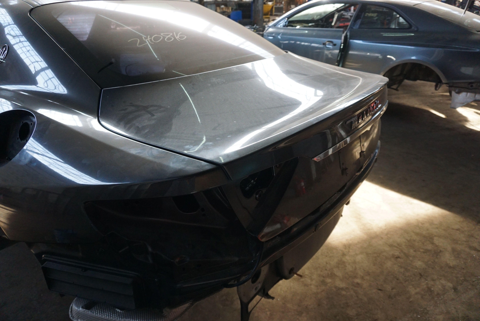 Rear Trunk Lid Tailgate Assembly Gray 980145737 Maserati Granturismo M145 08-19