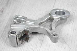 Bremssattelaufnahme Bremssattelhalter Hinterachse Honda CBR 900 RR SC44 00-01