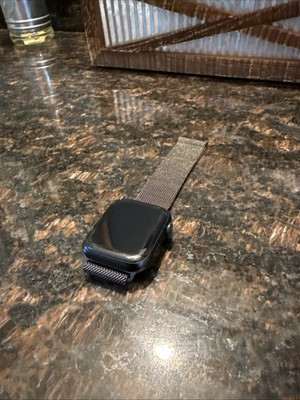 Apple Watch (schwarz) mit Milanaise Loop Band - Top Zustand