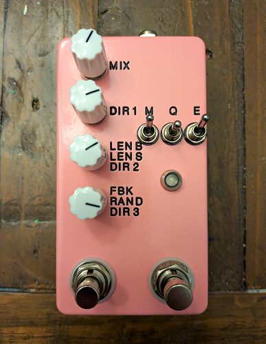 mtl.asm Count to 5 Analog Effects Pedal for Electric Guitar, Pink Stompbox