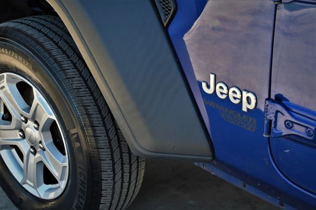 2018 Jeep Wrangler Unlimited All New Sport S Sport Utility 4D thumbnail 8