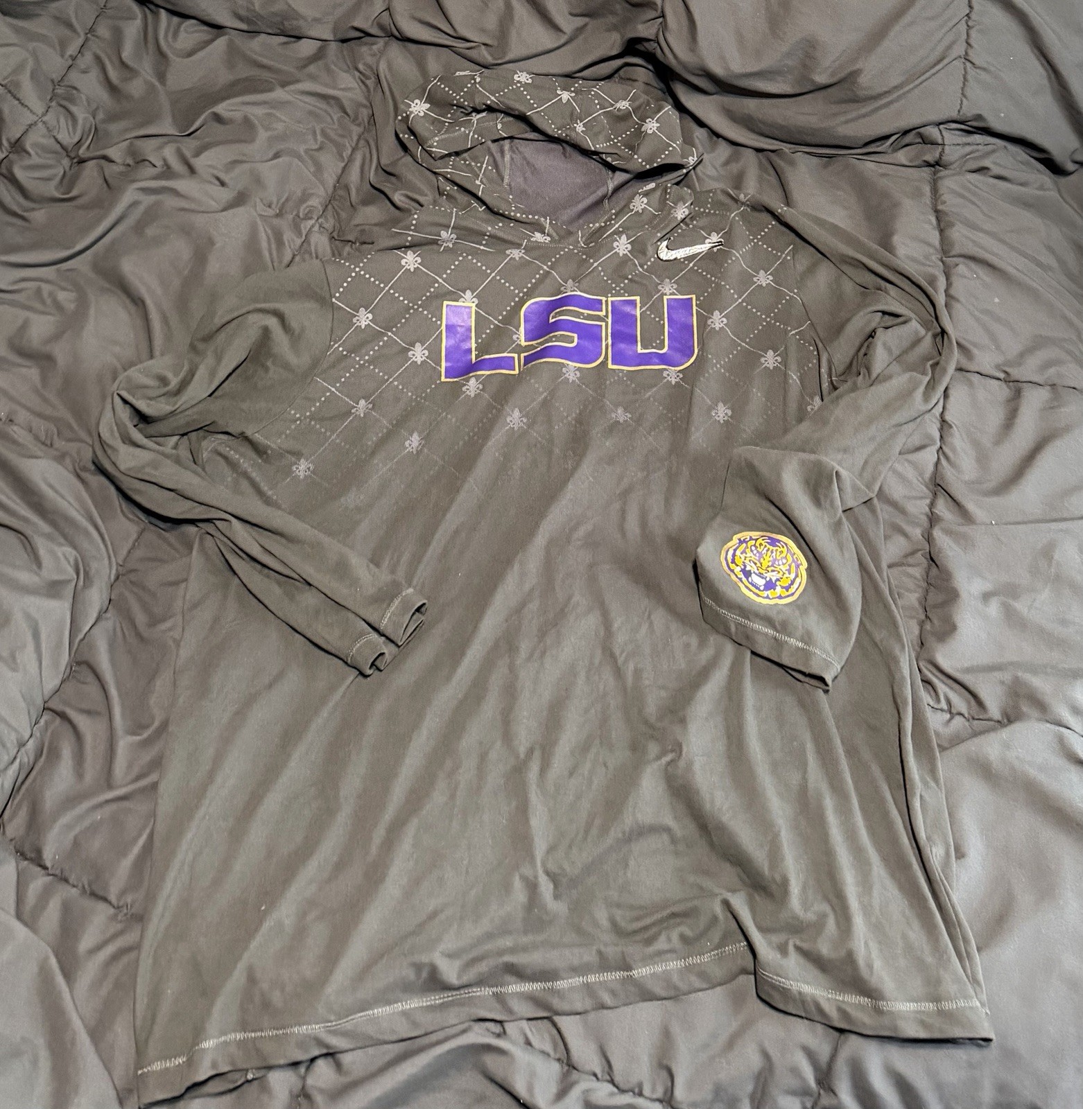 Men’s Nike LSU 2019 CFP Hoodie T-Shirt
