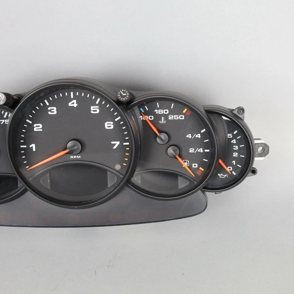 Cuadro de instrumentos velocímetro Porsche 911 996 2000-2001 99664110302 OEM usado Foto 2 de 4