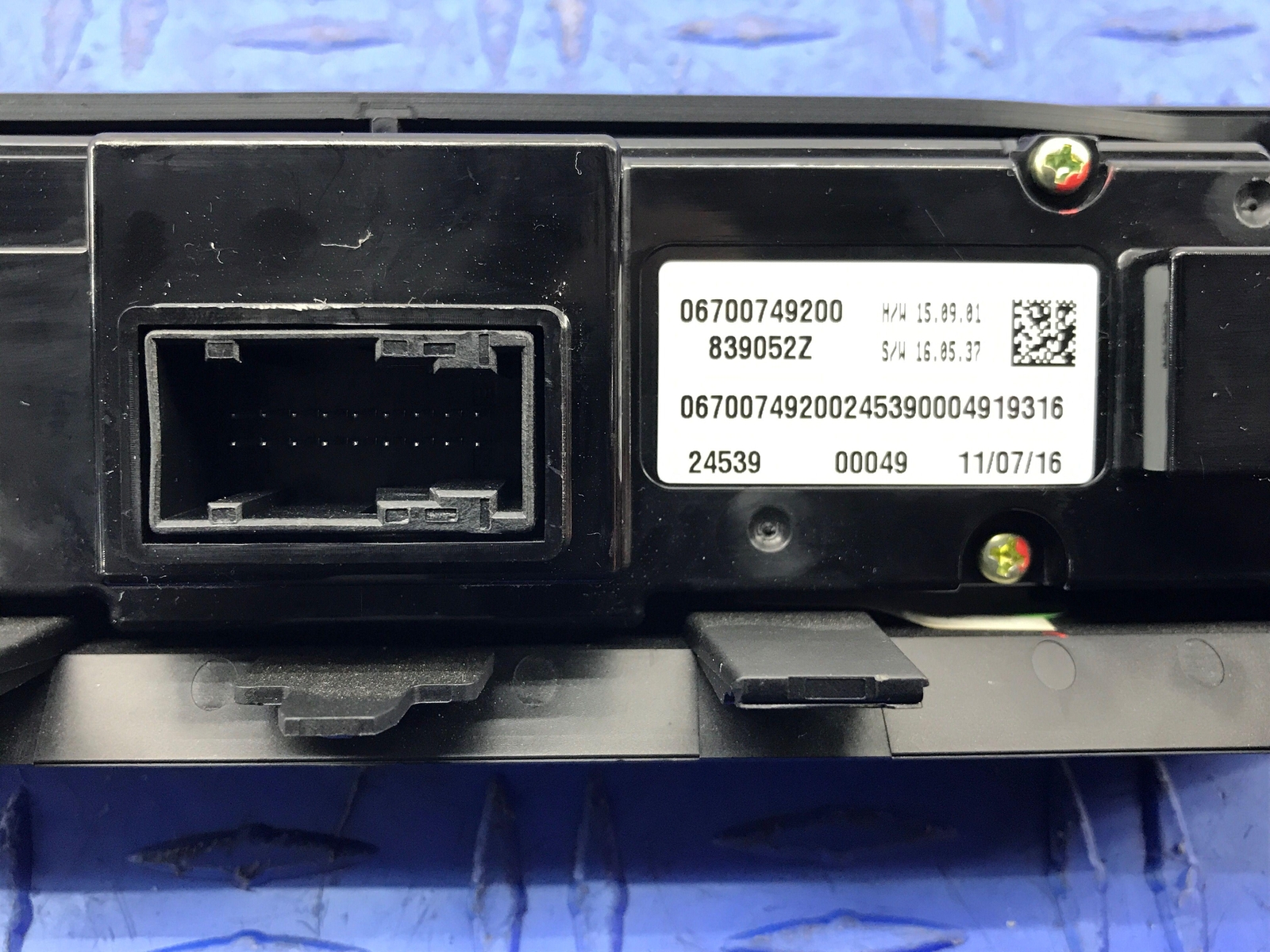 2017-2021 MASERATI QUATTROPORTE TEMPERATURE CLIMATE CONTROL PANEL 06700749200