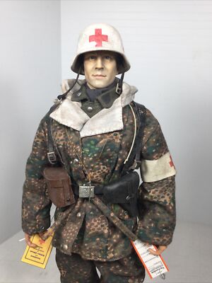 1/6 DRAGON CUSTOM BUILD GERMAN 3RD SS FIELD MEDIC EASTERN FRONT P