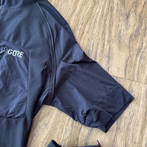 GORE Bike Wear Cycling BLACK Jacket Windstopper Zip Off Sleeves Men's Large - Picture 18 of 18